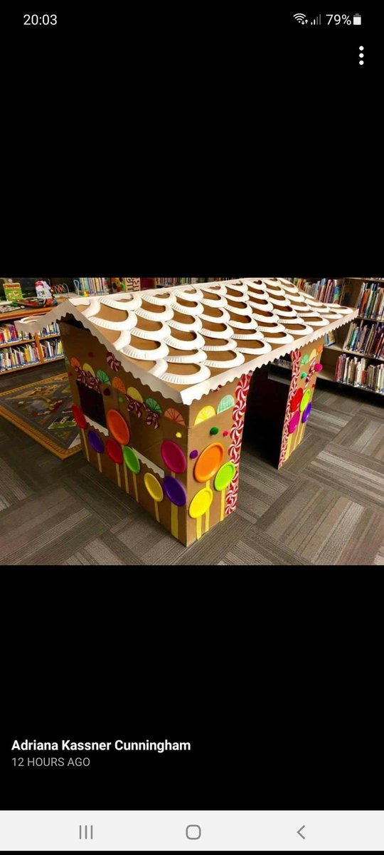 Millendcreative's tweet image. Library Christmas goals: 
#christmasdecorations #librarydecoration #christmaslibrary