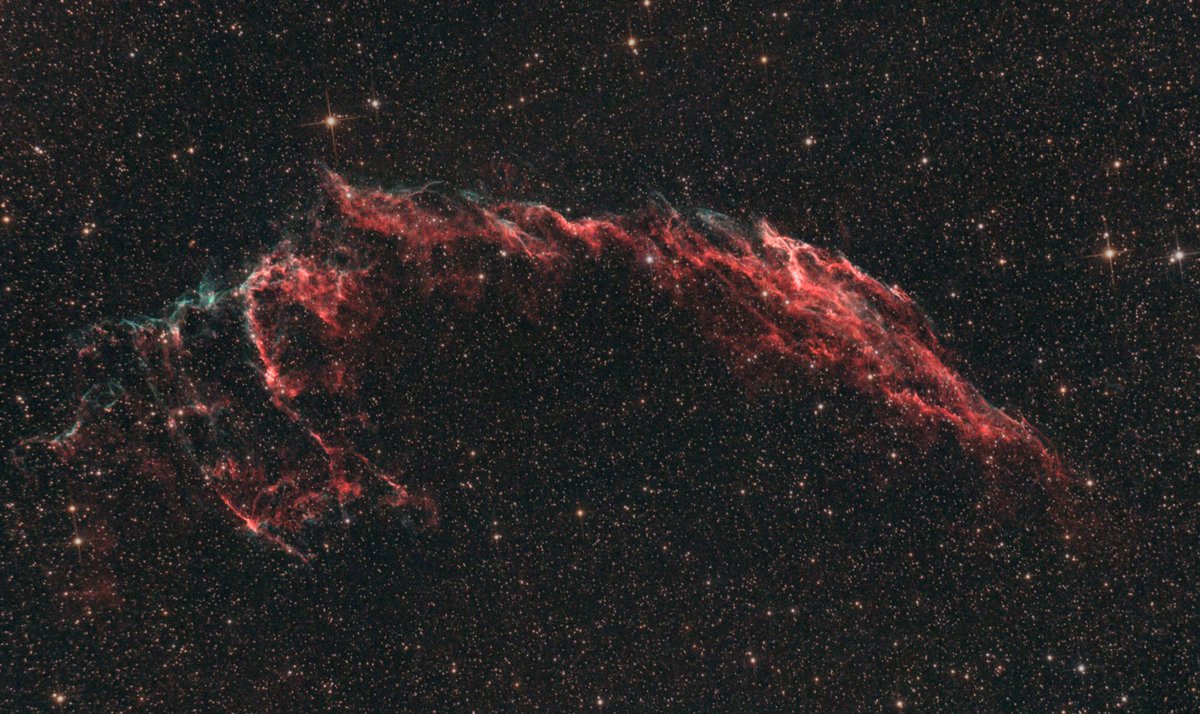 NGC 6992, also known as the eastern veil nebula. ~7hrs with modded Canon 600D, Skywatcher 130P-DS.

#nebula #veilnebula #space #stars #astro #astronomy #astrophoto #astrophotography #nightsky #longexposure #longexposurephotography #science