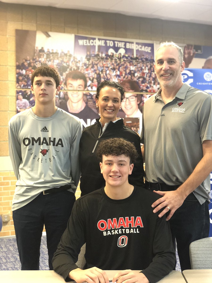 CreightonPrep's tweet photo. Congrats to Luke Jungers who signed his National Letter of Intent today. He’ll be attending @UNOmaha and playing basketball! 🏀 @OmahaMBB @JrJayBasketball https://t.co/YcuBstnav6