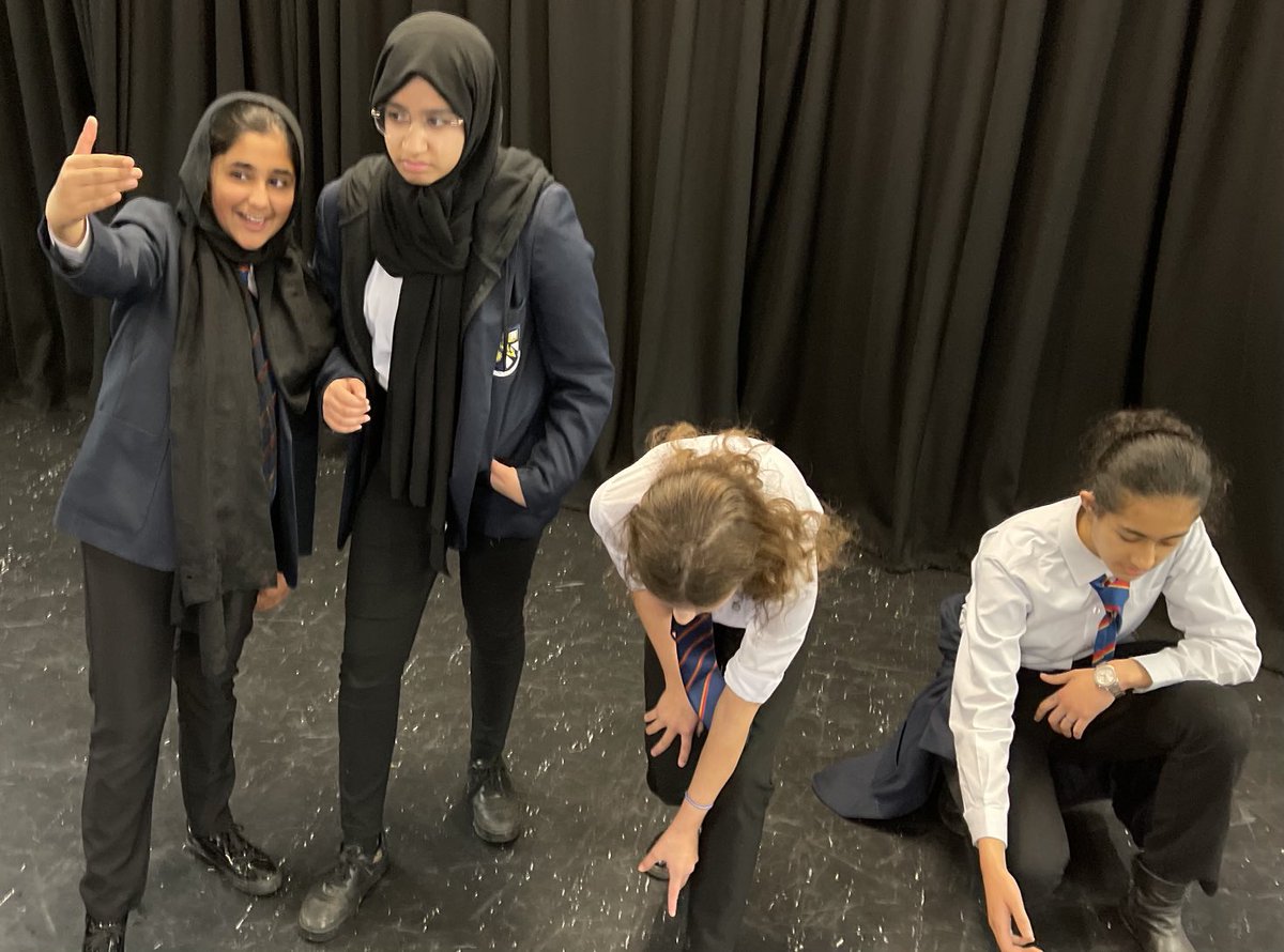 derbyhighbury's tweet image. Year 8 Drama students created some incredible characters today #Artsmark20 #Inspiredtoachieve #Inspire ⁦@Artsmarkaward⁩
