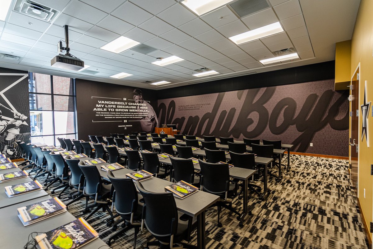 SportsDissected's tweet photo. NEW VIDEO: we toured @VandyBoys’ $12M, 30,000 sq-ft facility with head coach @timcorbin &amp; GM @BrooksW44.

⚾️ open-air batting area
⚾️ open-air pitching cage area
⚾️ player lounge
⚾️ new training/cardio/weight room area
⚾️ coolest table we’ve seen

WATCH: https://t.co/HKFOr02X3n https://t.co/SpFE6FCQjQ