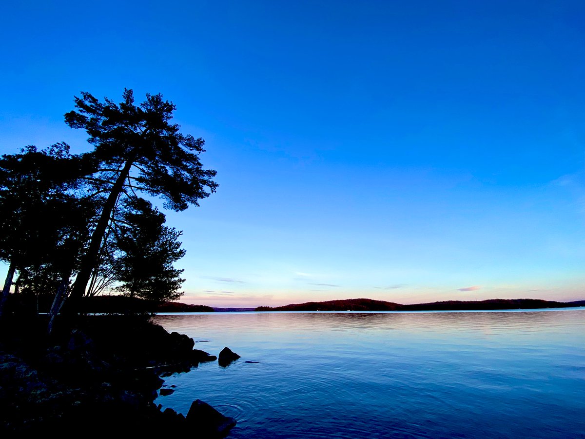 MuskokaCoach18's tweet photo. Mother Nature can keep these days coming
#notwinteryet
#muskoka #lakeofbays https://t.co/s0vA2Z1ta9
