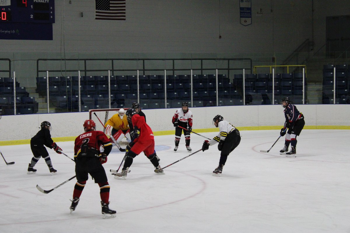 TOPrepSchool's tweet photo. After being cooped up inside for so long, students and staff had a great time taking to the ice for the first 2021 Rec Hockey skate! If you’re interested, students can sign up on a “per skate” basis by using the form in the Rec Hockey Edsby Group.

#TorontoPrepSchool #rechockey https://t.co/0WI1vjmo0M