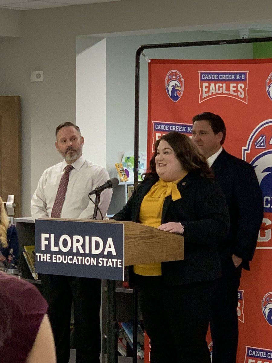 Dr. Sarah Hall tweet media