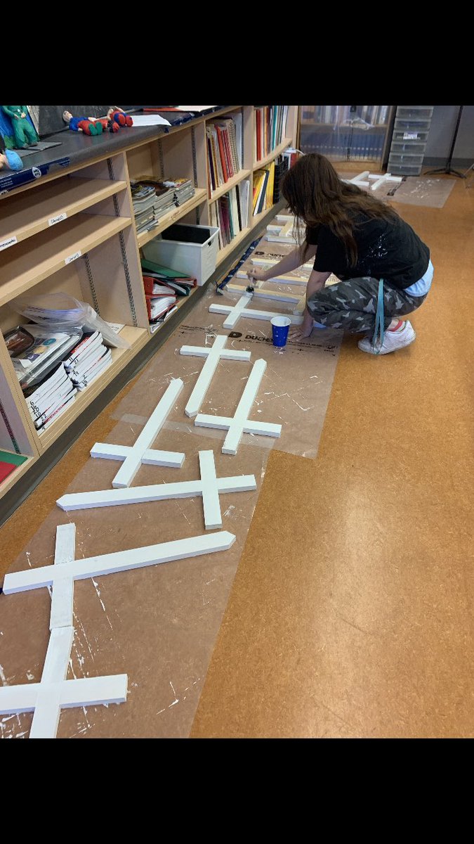 mr_tamlin's tweet photo. Grade 9 Exploring Technologies students and @MeredithMarch Art class @LCVIinfo teamed up to make crosses for Kawartha Lakes’ cemeteries to honour our fallen heroes. https://t.co/JEYmW8IqVY