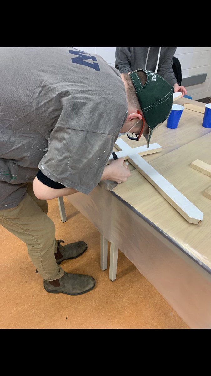 mr_tamlin's tweet photo. Grade 9 Exploring Technologies students and @MeredithMarch Art class @LCVIinfo teamed up to make crosses for Kawartha Lakes’ cemeteries to honour our fallen heroes. https://t.co/JEYmW8IqVY