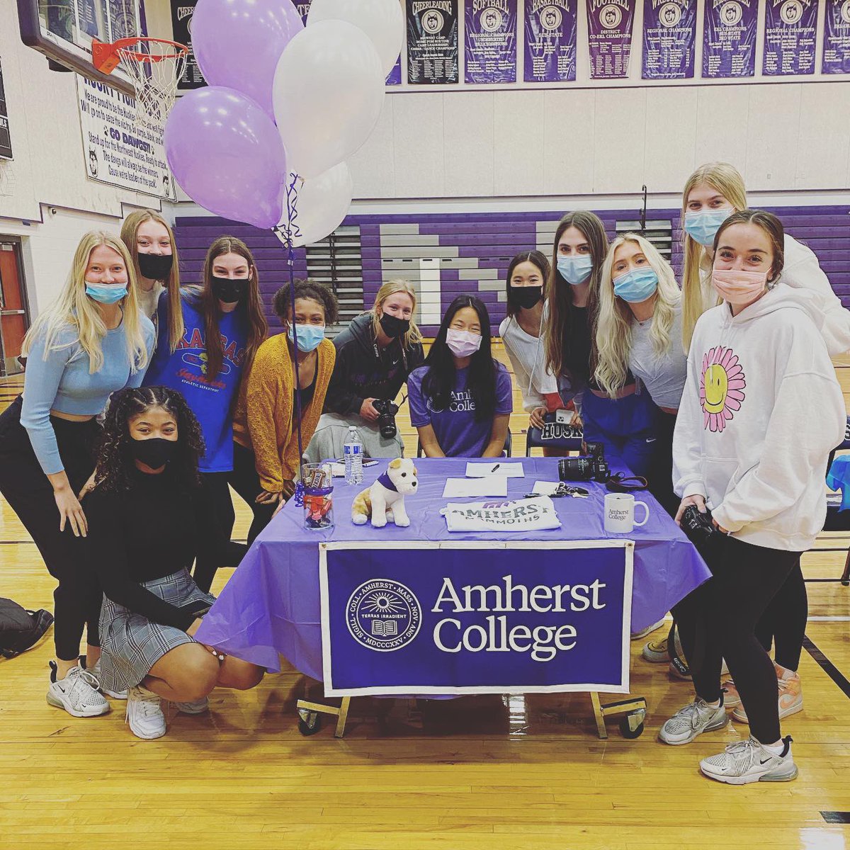 skies_vb's tweet photo. Celebrating one of our best young ladies @LiouRenee We r so proud 2 call u a Husky💜 Thank u for 4 yrs of your selfless &amp; courageous leadership &amp; play. U are truly what we want our Huskies 2 encompass. excited to watch your career as @amherstcollegevb Mammoth 🦣 💜 We 💜 U! https://t.co/gAwjqAKcEF