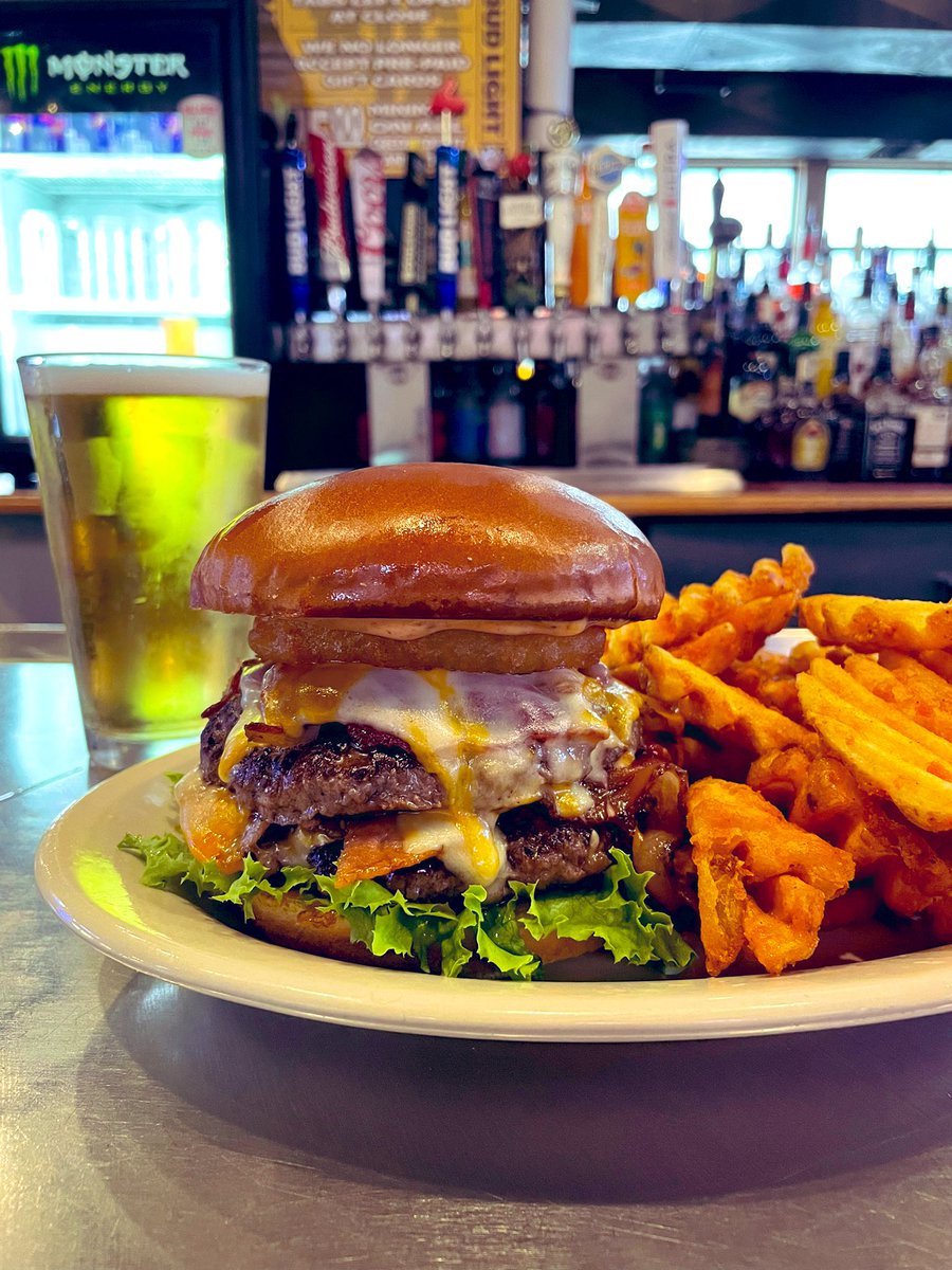 Campus Bar & Grill tweet media