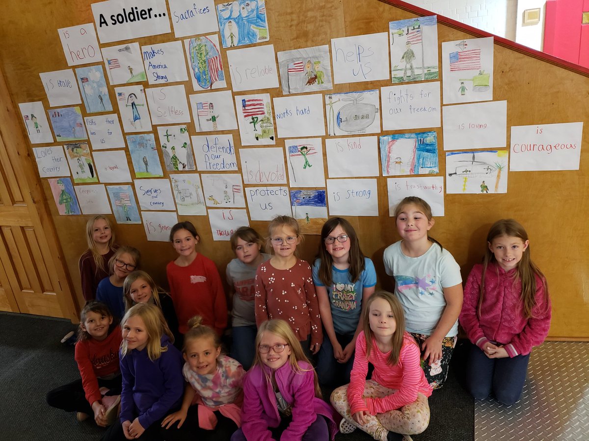 2ndGradePirates's tweet photo. Ready to support our Veterans! Thank you all for your service. @PHSPiratePride https://t.co/ZdilEWbpWd