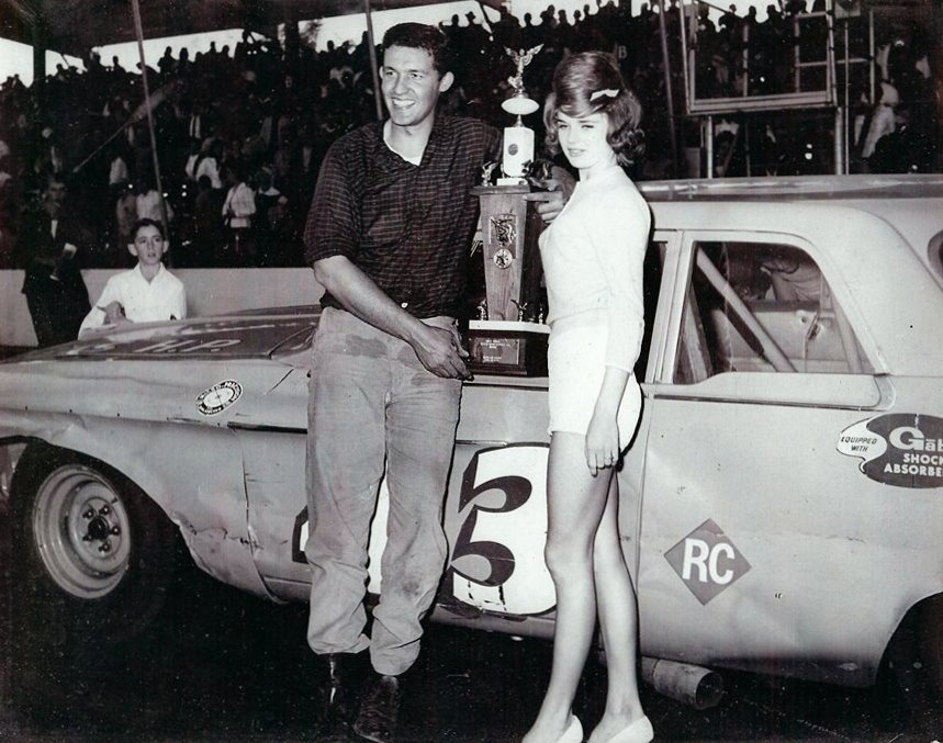 Basso488's tweet photo. November 11th, 1962, Richard Petty won @ Golden Gate Speedway. https://t.co/gju01qLJiW