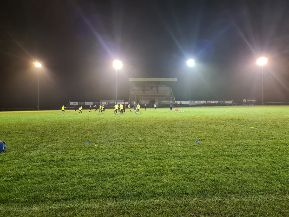 Sarah Lewis tweet media