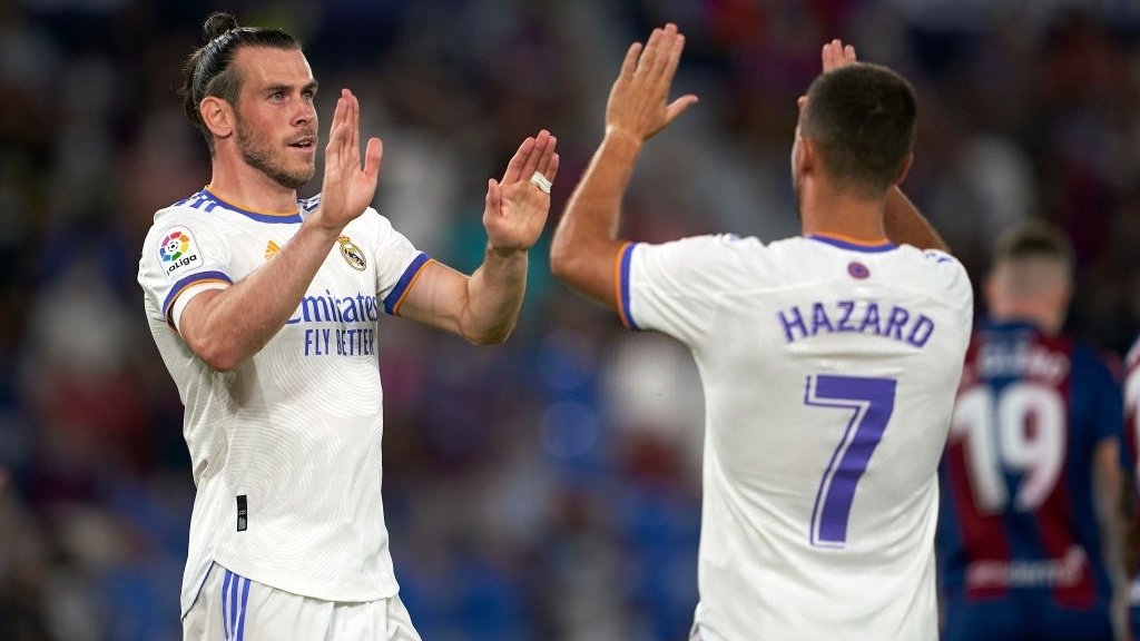 ベイル Twitter Search Twitter