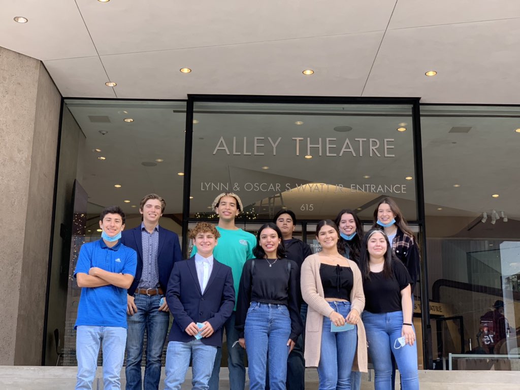 CervantesRivers's tweet photo. Had an amazing time watching 72 Miles To Go… @alleytheatre today with our Spanish AP class!! @barbers_hillhs #SpanishAP https://t.co/FJ1lLAY2Rg