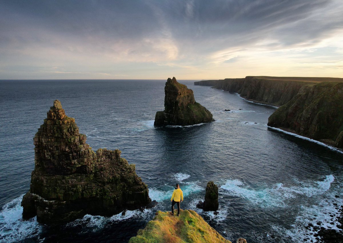 csa_adventure's tweet photo. The magnificent sea stacks at Duncansby Head seen from my DJI Air 2s #drone #duncansbyhead #caithness #scotland #nc500 @NorthCoast500 @VentureNorthSco @VisitScotland @DJIGlobal https://t.co/8PgldDGprv