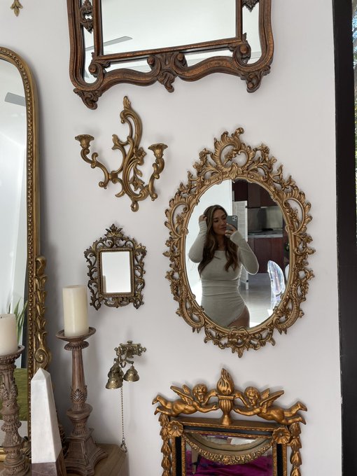 I had a really fun day today. https://t.co/kOL0yNAXLe<a href="/tag/toooldfortiktok"class="tags"><span>#toooldfortiktok</span></a><a href="/tag/ringlightchallenge"class="tags"><span>#ringlightchallenge</span></a>