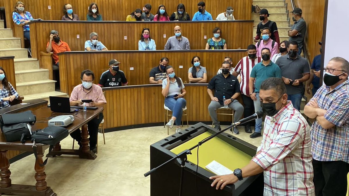 Visitamos de nuevo la Facultad de Medicina de la Universidad del Zulia, espacios que hemos venido recuperando, tal como lo designó el Gobernador @OmarPrietoGob para beneficio de todos los estudiantes universitarios.

#YoSoyDeAqui☀️
¡Juntos Con Am♥️r Hacemos Más!