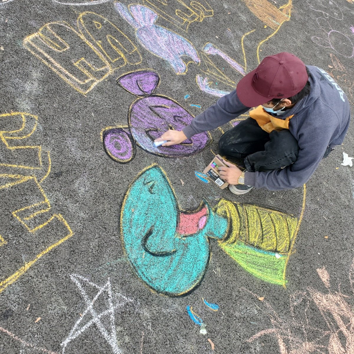 It’s amazing what some chalk and a creative mind can do. Beebe Ss began creating a mural today and will continue to add to it. Thank you <a href="/DuPageChildrens/">DuPage Children's</a> and <a href="/MrsDoughBeebe/">Ashley Dougherty</a> for making this happen.