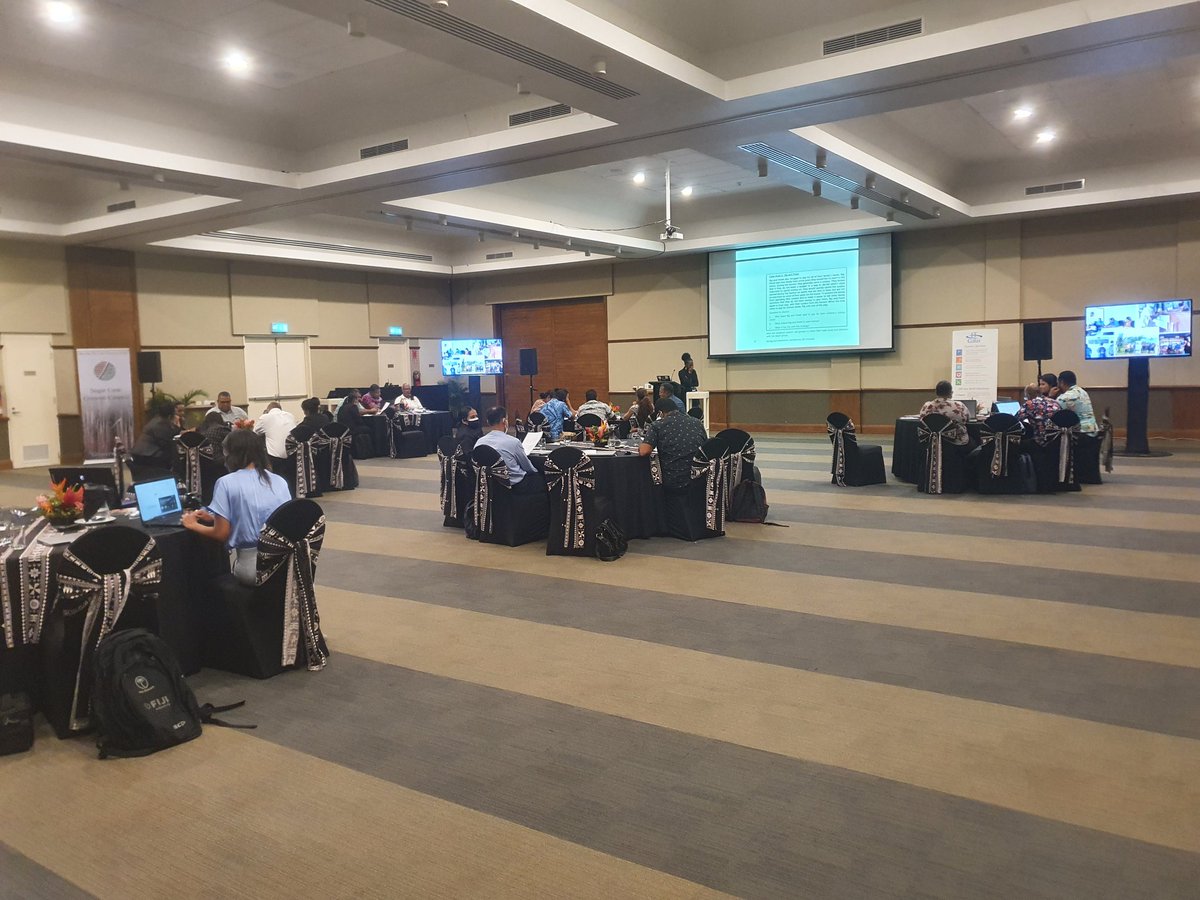 ReginaldSingh3's tweet photo. Great to finally have a face to face interaction with our partners. @vakaosooso conducting a refresher training on #CDRFI and #financialliteracy.
#UNCDF #PacificInsuranceAndClimateAdaptationProgramme https://t.co/2HVcX5j6hQ