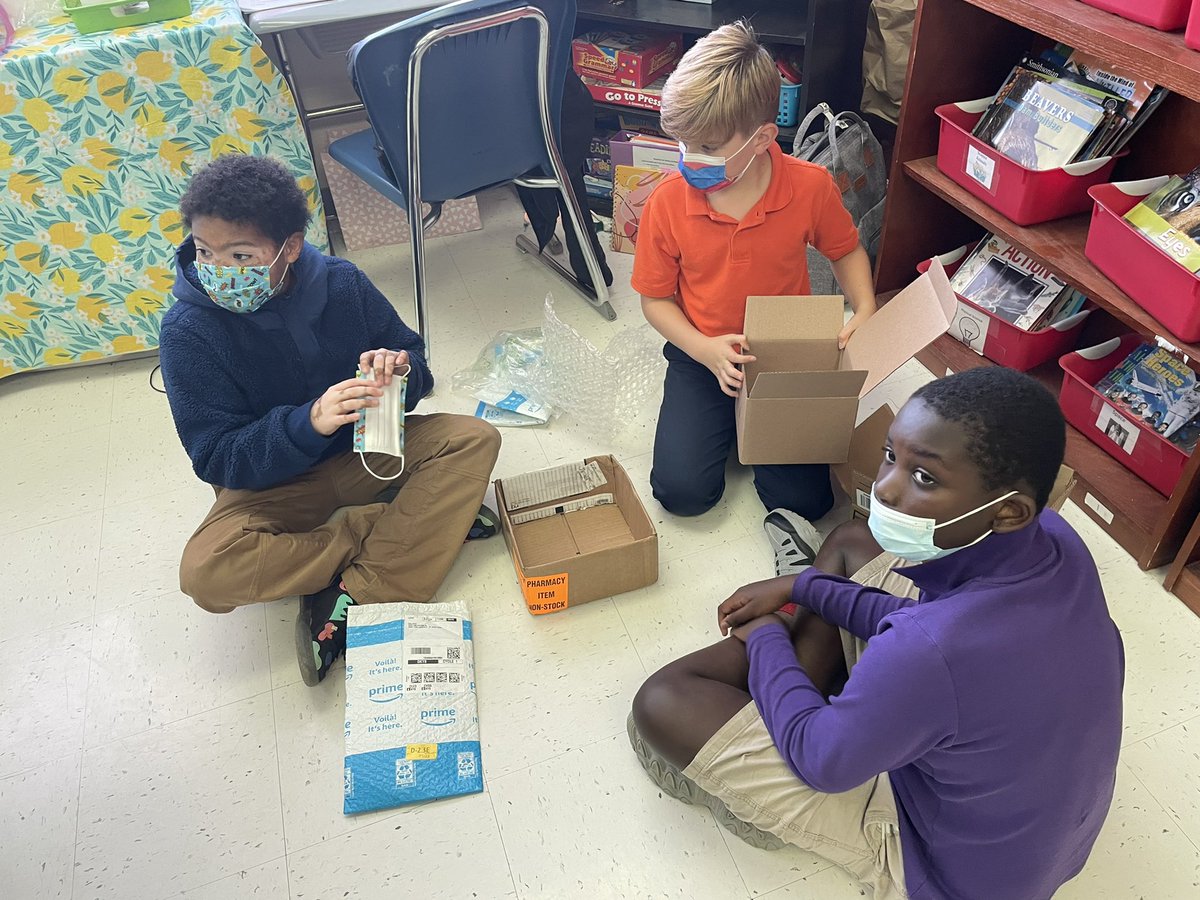 Can you build a container that will keep an egg from cracking? <a href="/FarmerDragons/">Farmer Elementary</a> <a href="/JCPSScience/">JCPS Science</a>
