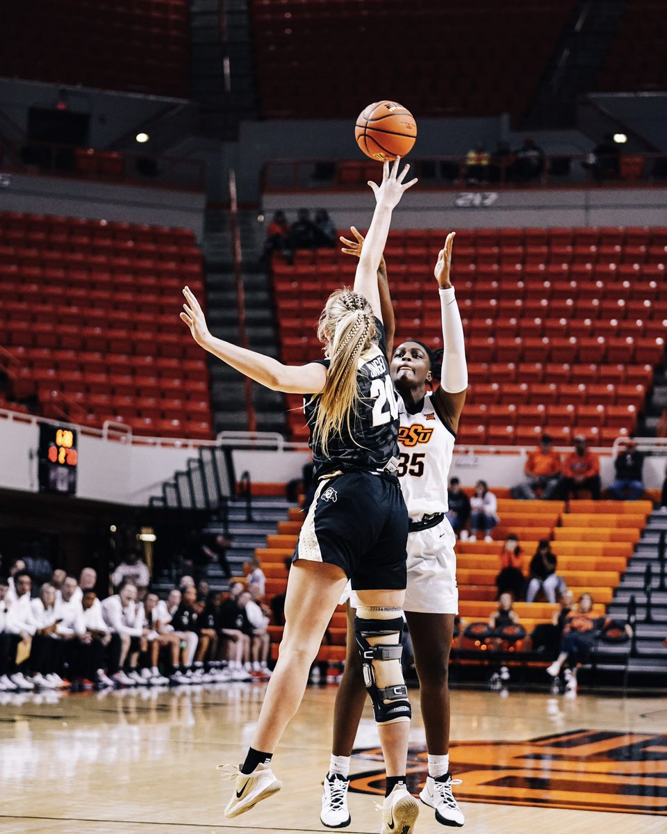CUBuffsWBB's tweet photo. Things we LOVE to see ⬇️😍

#ElevateYourGame || #SkoBuffs 🖤💛 https://t.co/aQ9M6SoVOm