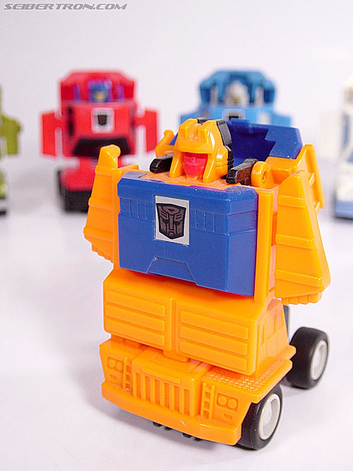 BTTEPOD's tweet photo. Tonight's Throttlebot from 1987 is vain and only concerned with his and other's appearance, which is no thing to be when you're a dump truck capable of transporting a million pounds worth of materials - it's Wide Load! #Transformers #Throttlebot #Wideload https://t.co/22eZcEVjDG