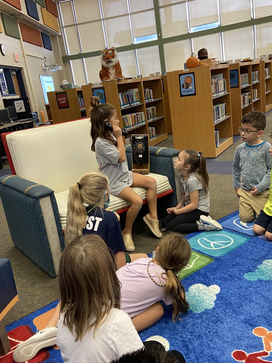fun_firsties's tweet photo. What do you mean you can’t take a selfie?! Thanks for the amazing LONG AGO lesson @TuscanyLibrary ! We had the best time! @_THETigers #NEISD https://t.co/cYWDr2ZMqZ