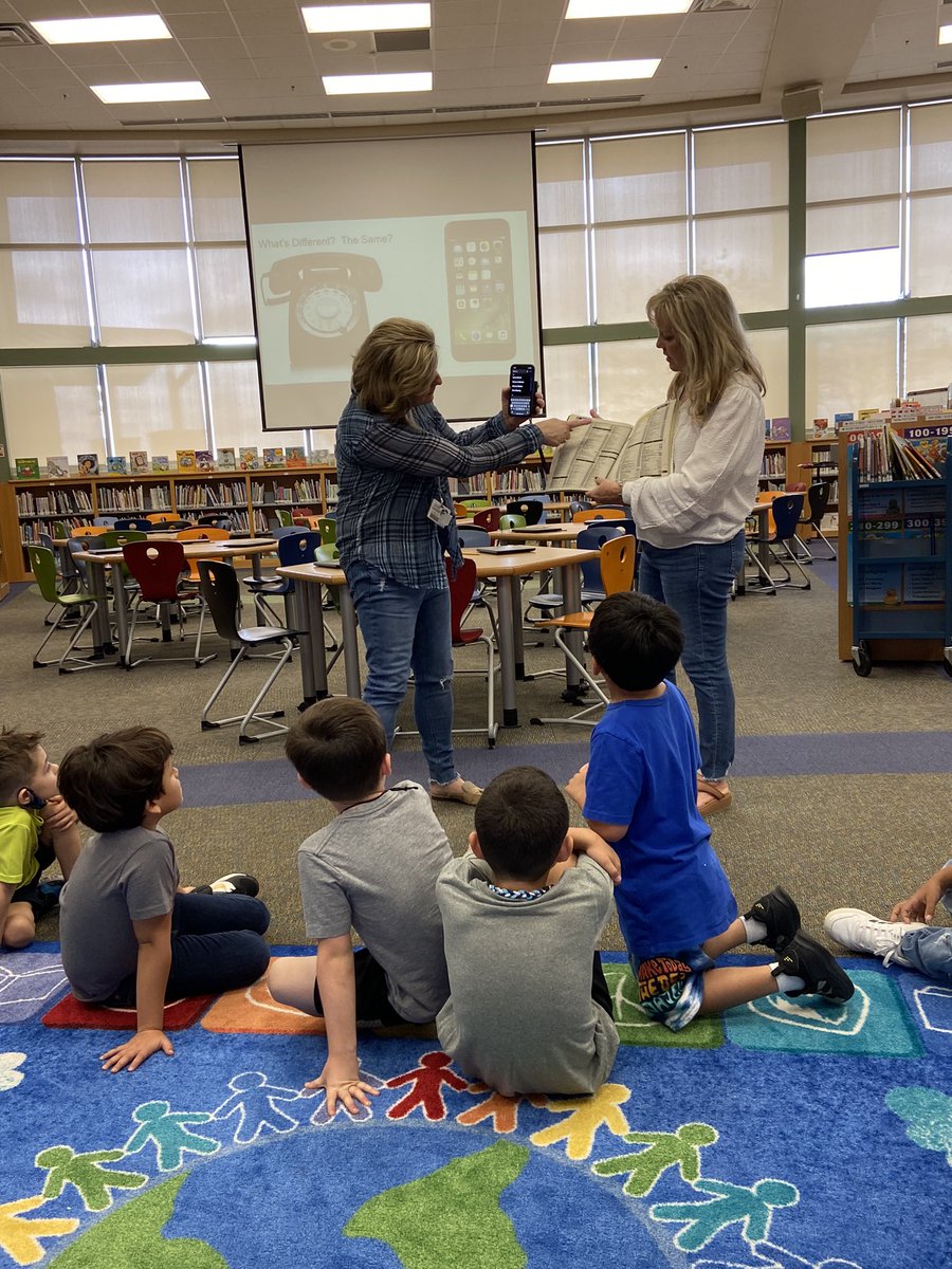 fun_firsties's tweet photo. What do you mean you can’t take a selfie?! Thanks for the amazing LONG AGO lesson @TuscanyLibrary ! We had the best time! @_THETigers #NEISD https://t.co/cYWDr2ZMqZ