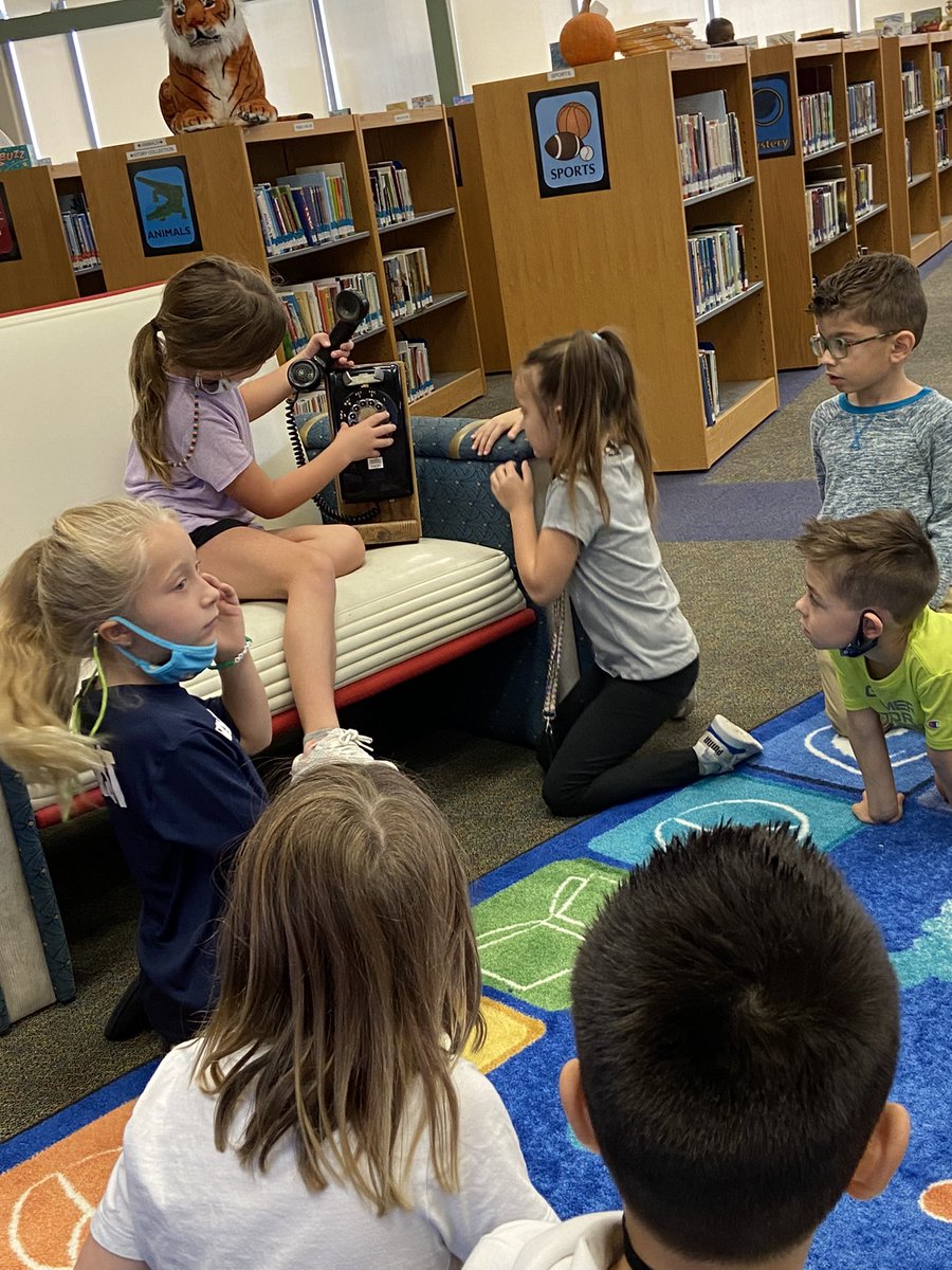 fun_firsties's tweet photo. What do you mean you can’t take a selfie?! Thanks for the amazing LONG AGO lesson @TuscanyLibrary ! We had the best time! @_THETigers #NEISD https://t.co/cYWDr2ZMqZ