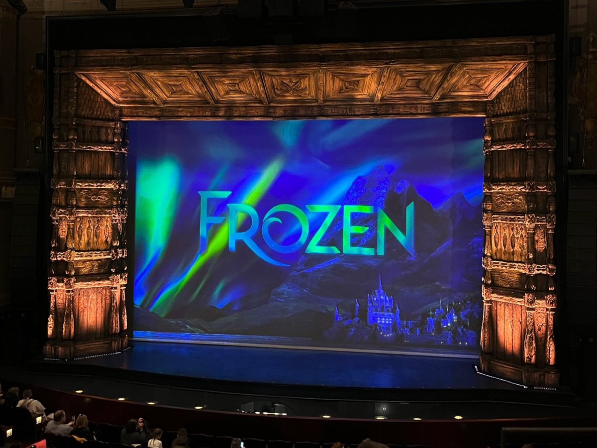 Prefect show for while the weather is getting colder. <a href="/jacquisanchez/">Jacqui Sanchez</a> <a href="/Scoconnor/">Sarah O'Connor</a> <a href="/mgm_gillett/">Matt Gillett</a> <a href="/fairclough_h/">Hannah Fairclough</a> 👏🏻👏🏻👏🏻
