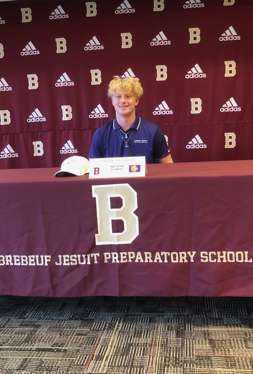 Officially a Leatherneck. 🖊 💜💛