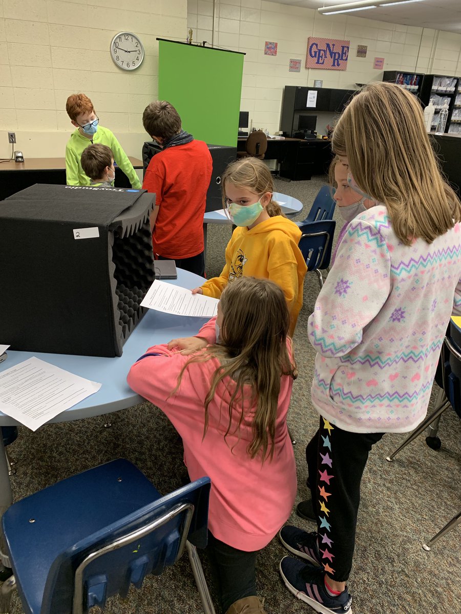Thomas_4thGrade's tweet photo. Learning to 🎤 Podcast using @WeVideo. They loved it and are requesting to do more soon. 💙💛 @wispekin #d108ourlearning https://t.co/cSuEXsJT1t