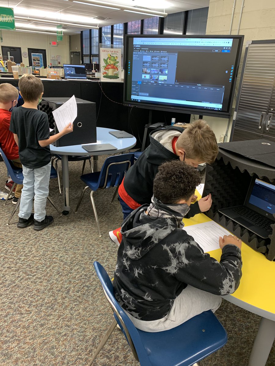 Thomas_4thGrade's tweet photo. Learning to 🎤 Podcast using @WeVideo. They loved it and are requesting to do more soon. 💙💛 @wispekin #d108ourlearning https://t.co/cSuEXsJT1t