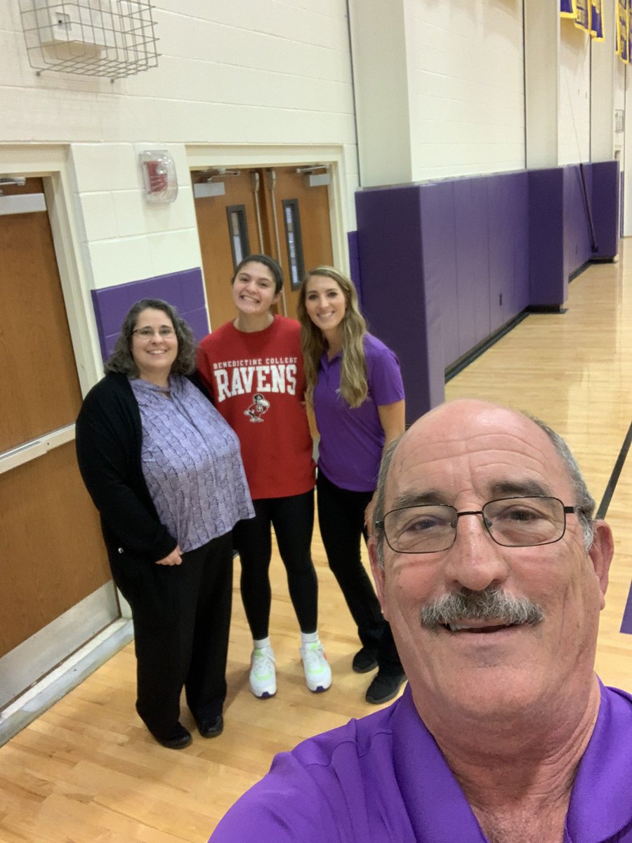 kimberlyhuss's tweet photo. Congratulations Kianna! Excited for you to be a Raven! @kiannaherrera @LBVB_LeBlond @LadyLeblond #RavensFlyHigh https://t.co/ZF9Bs7Ff5h
