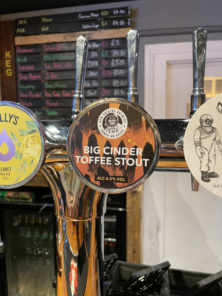RedfordJones's tweet photo. Big crunchy flavour, from my lockdown brewery of choice no in my favourite Tap house.@NewBristol https://t.co/Y5QANDirxJ