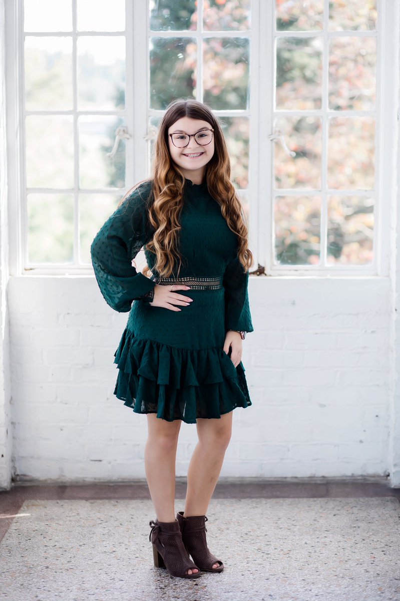 Cpcubb's tweet photo. Fall family pics 🤎🧡 https://t.co/y7N4zEWTf6