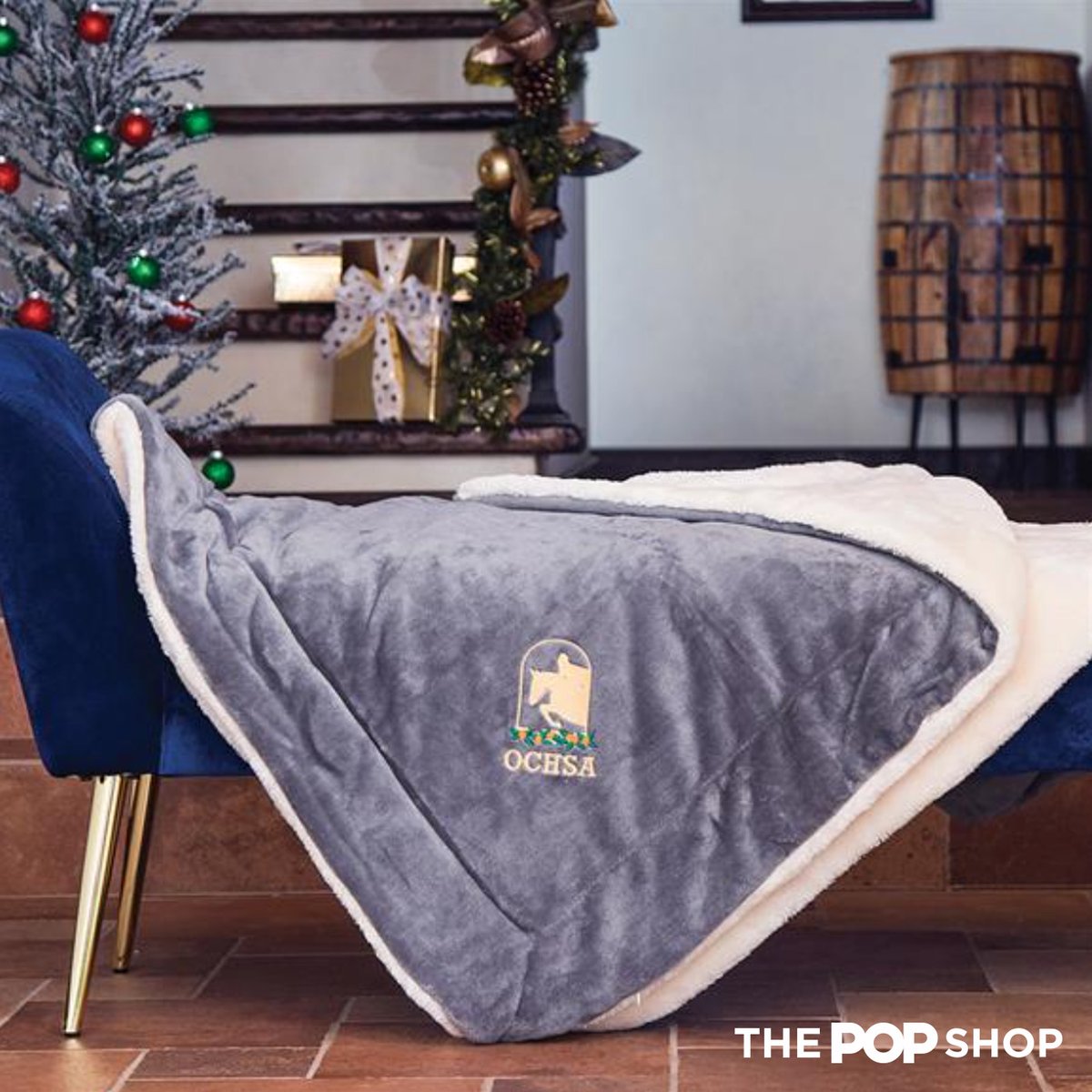 eldeflecto's tweet photo. It's getting cold outside! Snuggle up and relax with one of these super soft &amp; comfy blankets. #promo #swag #winter #holidaygifts https://t.co/YS5F9eguZM