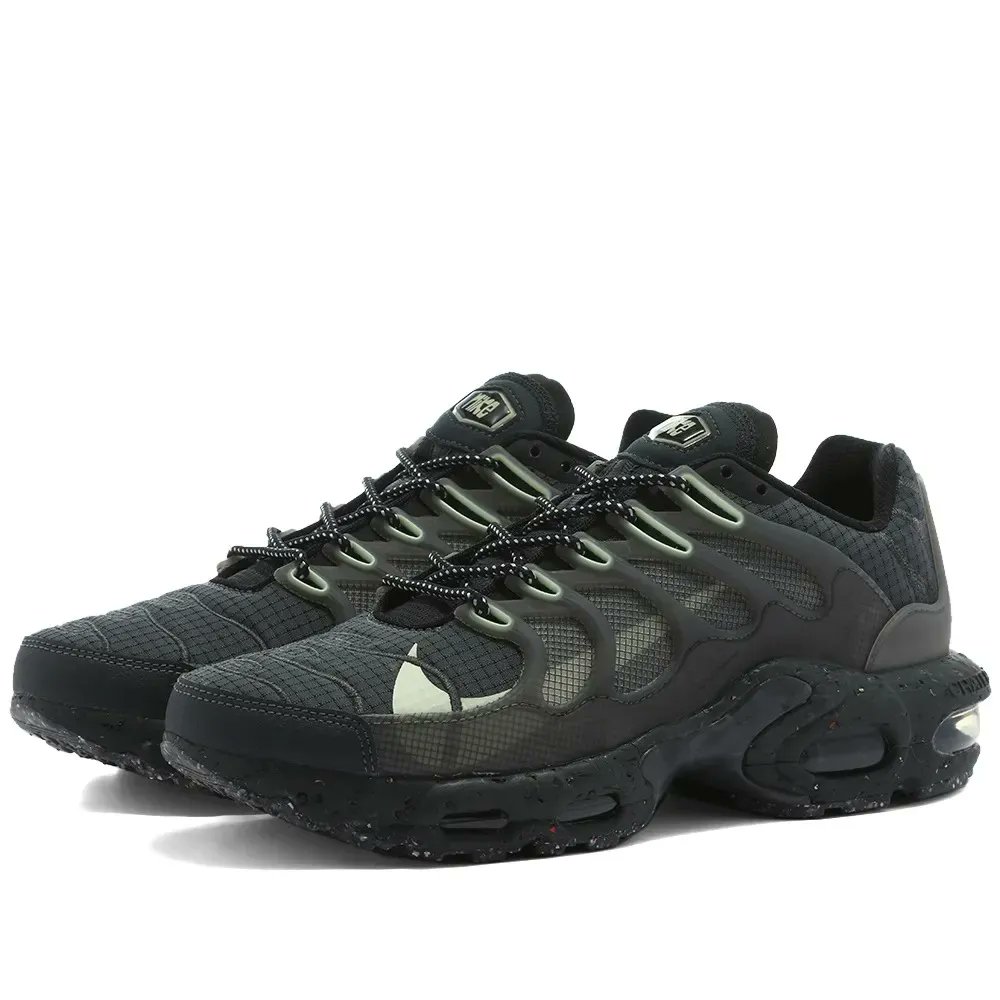 KicksFinder's tweet photo. Ad: Available EARLY via LVR. Not yet released in the US
Nike Air Max Terrascape Plus "Black"
Use code UOB10LVR for $162 + Shipping

>> https://t.co/Mb1z1Hx6r5  (Use code UOB10LVR for 10% OFF)

(Exit and click link again if page is down) https://t.co/y6Xjo94Zt1