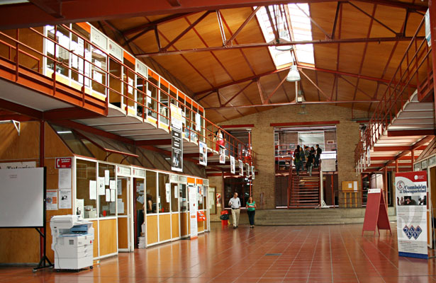 📒¿Querés estudiar en la Universidad?

‼️Conocé la UNQ a través de un sitio Web interactivo ¡Las inscripciones a las carreras ya están abiertas!

🖱️unq.edu.ar/noticias/5368-…