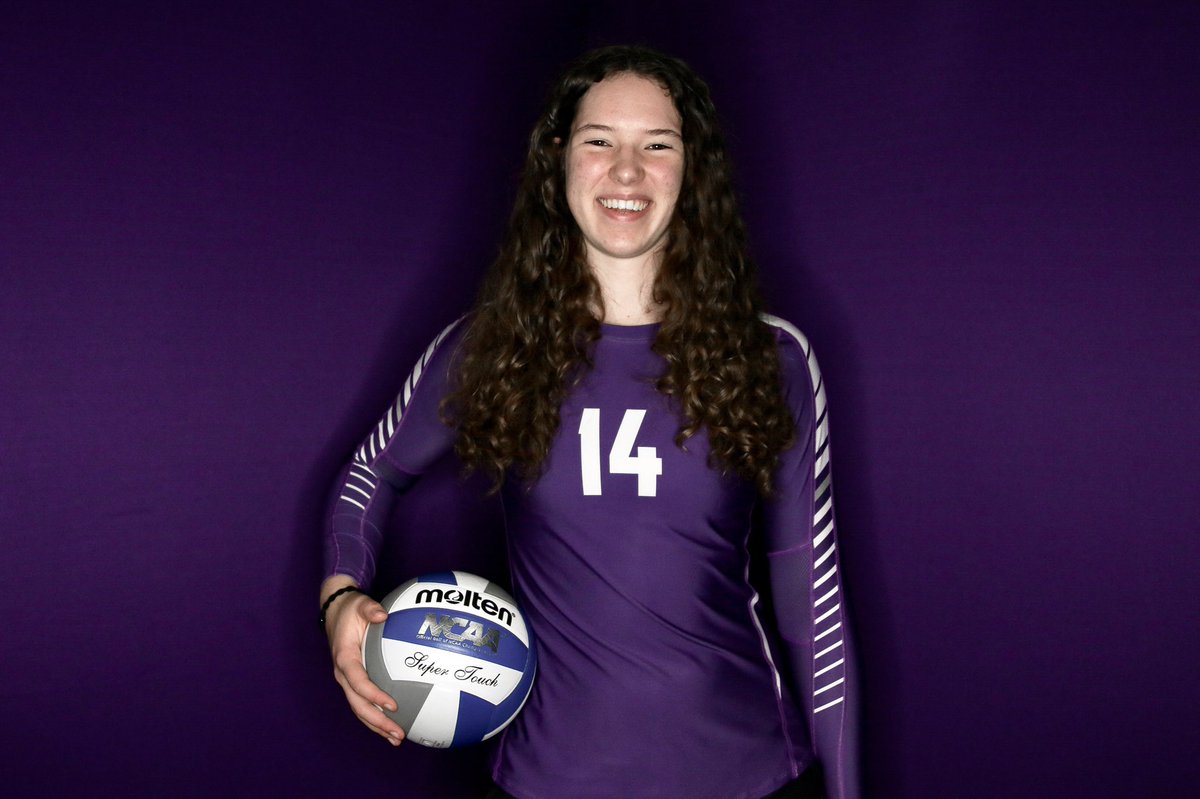 KStateVB's tweet photo. “Brenna brings power, length and size to the middle blocker position. We are excited about what she adds to the team with her offensive production.” - Head coach Suzie Fritz 

#KStateVB x #NSD21 https://t.co/Q7jyTEnhTW