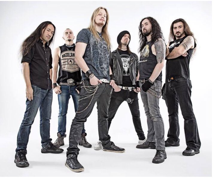 AriotcH's tweet photo. #みんなの好きなバンド四天王を教えてくれ

light side編

ANGRA
DRAGON FORCE
RHAPSODY (OF FIRE)
STRATO VARIUS

この辺になってくると、どの時期が好きかで使用するSSも変わってくる。 https://t.co/plrT1UNuk0