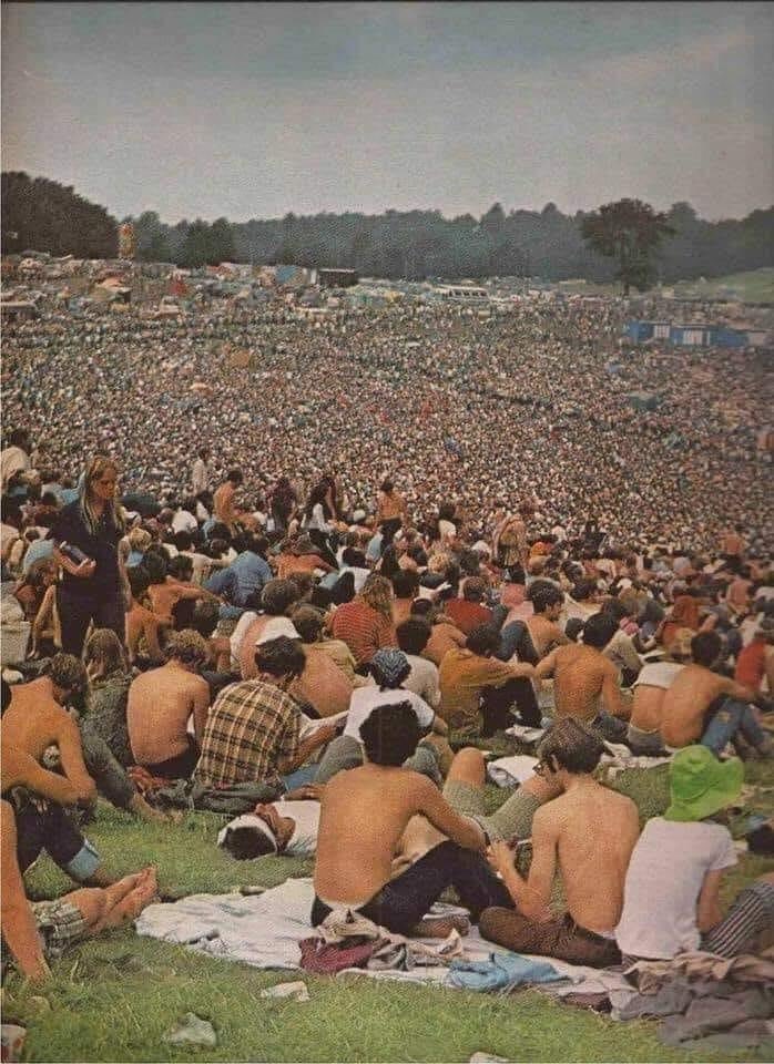 nftfreaks's tweet image. Woodstock, 1969 photographer unknown but look close at the community and understand this is us - This is why we NFT 🤝