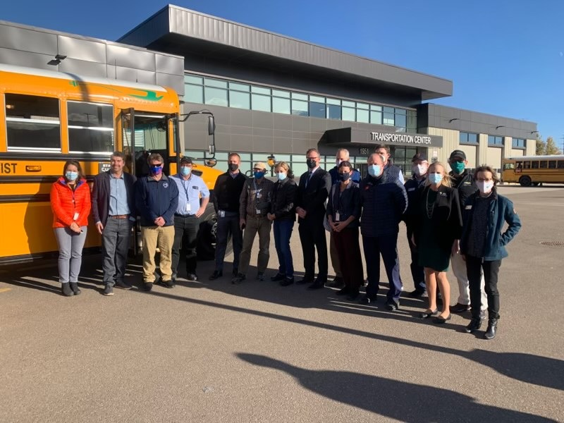 TraceyBernett's tweet photo. Boulder Valley School District unveiled their 1st electric school bus which has 0 emissions, so kids standing in line to board the bus aren’t breathing pollution. Quiet, low maintenance &amp; low fuel costs- all part of CO's strategy to address the climate crisis. #coleg #copolitics https://t.co/PYN1xI0qaA
