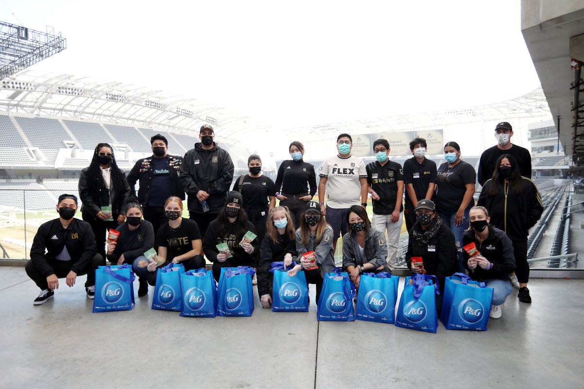 LAFC's tweet photo. A Force For Good. 

Thank you to everyone who joined us and @MelissasProduce at @BancStadium for our @HashtagLunchbag care kit assembly. https://t.co/VNn53jJE1O