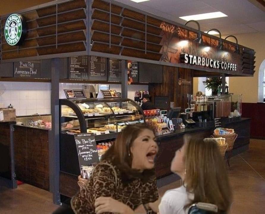 AntonioMtz1_'s tweet photo. Yo cantándole all too well a un desconocido cuando vaya por mi starbucks taylor's version https://t.co/lydvilQkYY