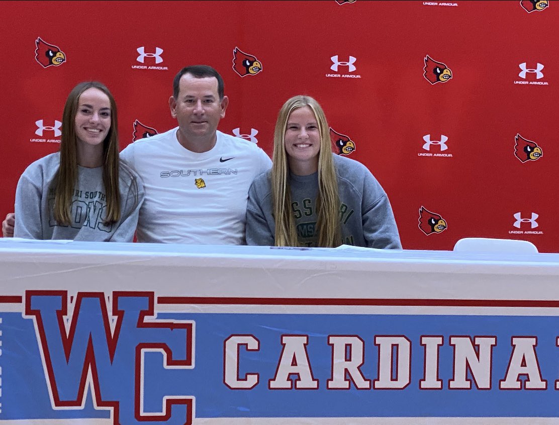 NLI’s Signed!  The Hawkins duo ready to be Lion’s!!  Let’s Roar!      🦁🥎🏃🏻‍♀️🦁<a href="/rileyhawkins99/">Riley Hawkins</a> <a href="/peyton_hawkins/">peyton hawkins</a> @MOSOSoftball <a href="/MoSoXCTF/">MSSU XC & T&F</a>