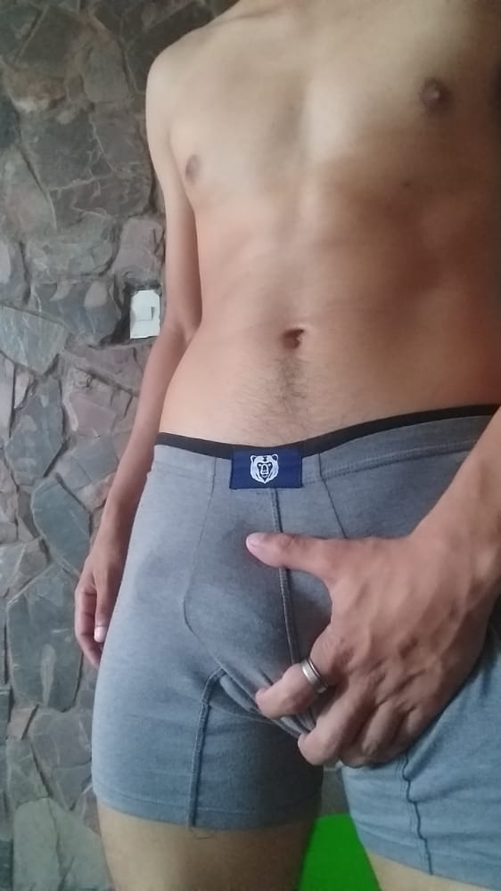 Deborador2's tweet photo. Lo quieren ver sin nada rt y lo subo sin nada 😈🔥 https://t.co/bTyaCIyFnc
