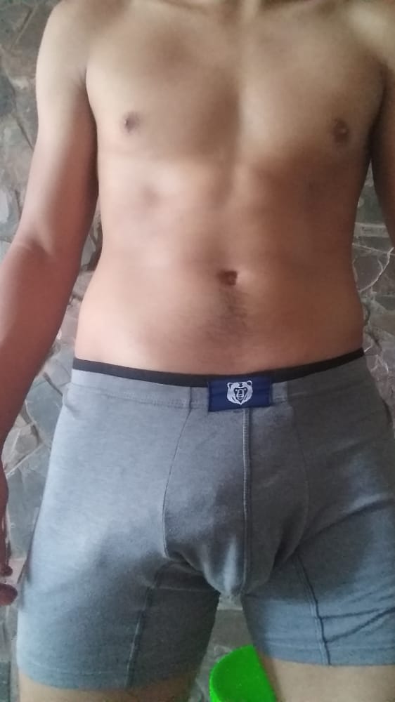 Deborador2's tweet photo. Lo quieren ver sin nada rt y lo subo sin nada 😈🔥 https://t.co/bTyaCIyFnc