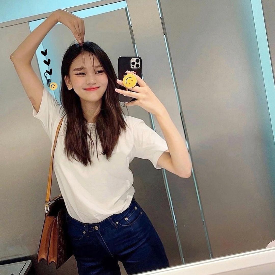 urbrisour's tweet photo. Un nuevo camino les espera a #것𝗙allen𝕆nes y con Bribri ansiábamos chiflar por nuestro Star favorito por lo que jalé su patita. We're definitely into #𝗗9w𝗦TARDUST y como Troy Bolton decimos 'what team?' ─𝐁runo𝐒TAR! (ﾉ´ヮ`)ﾉ*･ﾟ

⋆ﾟ𝐛lue 𝑝𝑟𝑖𝑛𝑐𝖾𝗌𝗌 ⊹ #𝔽𝖫𝖤𝖴𝖱 https://t.co/hRcWuiJd9S