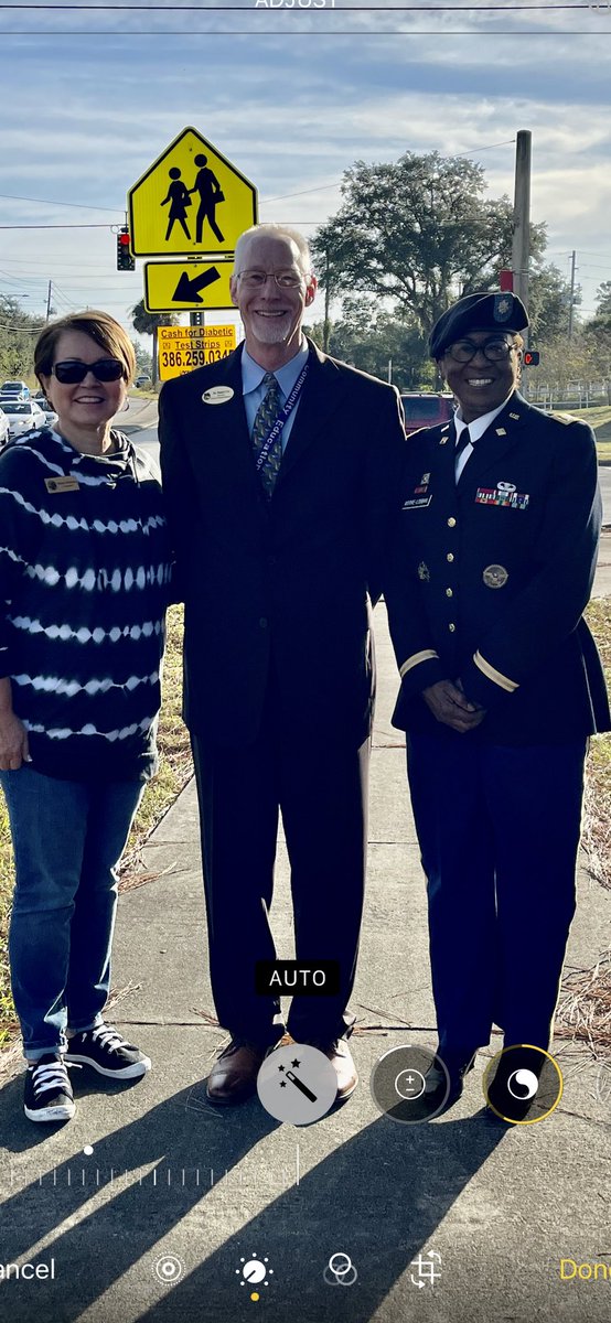 alvesta_lobban's tweet photo. #DHSWolves celebrating our #veterans at our school and community🇺🇸.Thank a Veteran; bcuz Freedom isn’t Free!! Thank you Dr. Cox , VCS Principals, Commissioner Martiza Vasquez & DHS faculty and staff for celebrating our Veterans. @DHSHappenings @JROTCDeltona https://t.co/aX5QC0Q59y