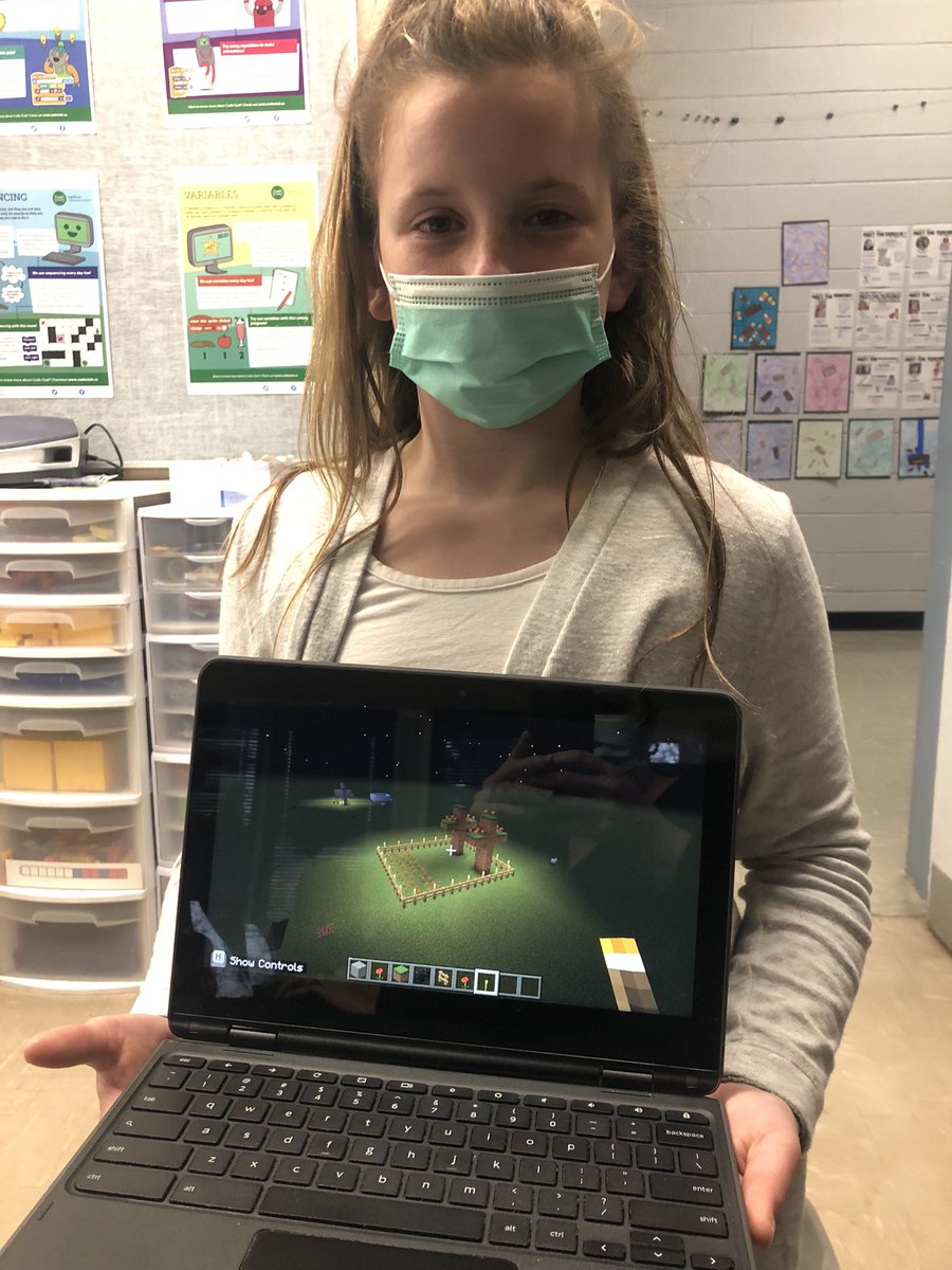 ErinRichardHZSD's tweet photo. Constructing places to remember and reflect with Minecraft Education @PlayCraftLearn @nokomisschool @horizonsd205 #WeRemember #STEAMclass #Learningwithtech #growchangelearn #Minecraft https://t.co/3q9fEXfT5O